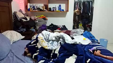 Ray online show from February 11, 2026, 4:50 am