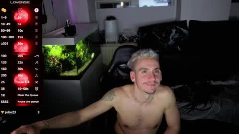 Rayzel online show from April 26, 2026, 9:01 pm