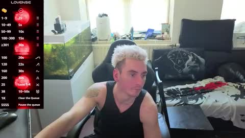Rayzel online show from May 7, 2026, 11:59 am