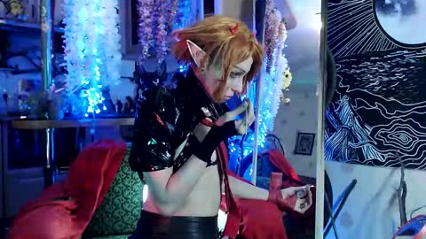 Snapshot of raziel_haze chatting on January 8, 2025, 11:52 pm Yrriel Strife Candy-Demon Caveboy mr. Cringe online show from January 8, 2025, 11:52 pm