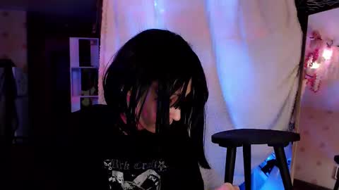 Snapshot of raziel_haze chatting on January 15, 2025, 3:18 pm Yrriel Strife Candy-Demon Caveboy mr. Cringe online show from January 15, 2025, 3:18 pm