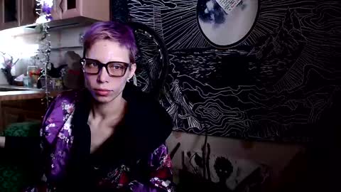 Snapshot of raziel_haze chatting on January 18, 2025, 9:45 am Yrriel Strife Candy-Demon Caveboy mr. Cringe online show from January 18, 2025, 9:45 am