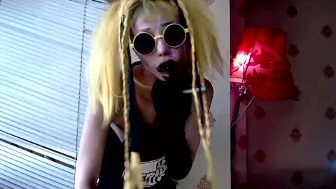 Snapshot of raziel_haze chatting on February 4, 2025, 8:56 am Yrriel Strife Candy-Demon Caveboy mr. Cringe online show from February 4, 2025, 8:56 am