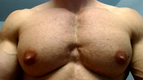 razorramon13 online show from June 10, 2026, 7:46 pm