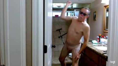 Snapshot of ready4aride2day chatting on October 29, 2025, 2:30 pm ready4aride2day online show from October 29, 2025, 2:30 pm