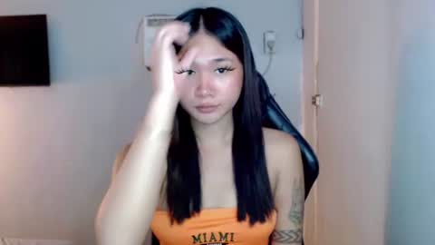 Snapshot of ready_or_notxx chatting on October 2, 2025, 4:03 pm DIANE online show from October 2, 2025, 4:03 pm