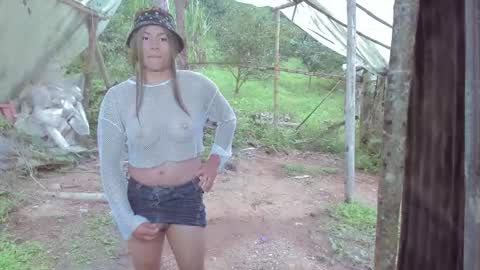 Snapshot of real__cameron chatting on November 29, 2025, 12:30 pm real__cameron online show from November 29, 2025, 12:30 pm