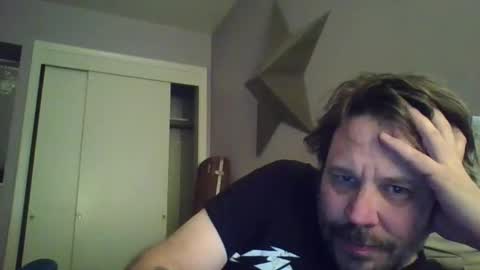 Snapshot of real_dilf1000 chatting on April 4, 2026, 6:38 pm Bear online show from April 4, 2026, 6:38 pm