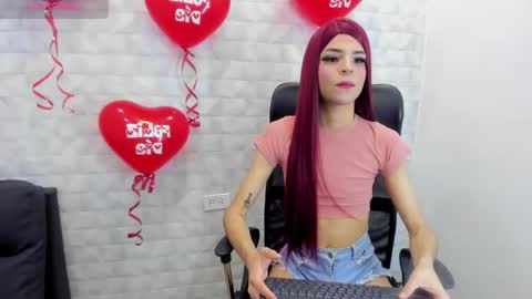 Snapshot of realbadbxtch chatting on February 14, 2025, 9:10 pm Cattleya Exposito  online show from February 14, 2025, 9:10 pm