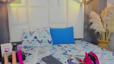 Snapshot of realbadbxtch chatting on October 7, 2025, 5:54 pm Cattleya Exposito  online show from October 7, 2025, 5:54 pm