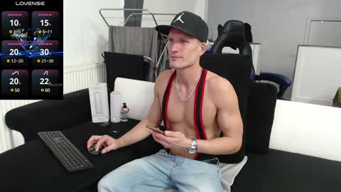 Ask me online show from January 3, 2025, 3:27 am