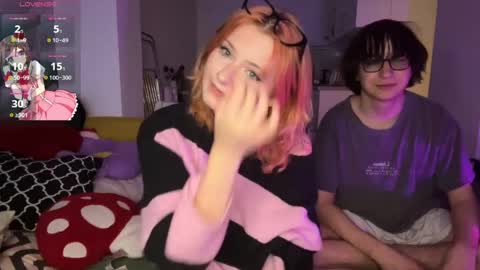 Snapshot of realpaveldurovnotfake chatting on April 6, 2026, 5:58 pm paul and mia online show from April 6, 2026, 5:58 pm