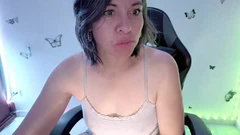 Rebbeca online show from May 1, 2026, 10:42 am