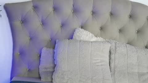 rebbeccaray online show from February 2, 2026, 7:12 pm