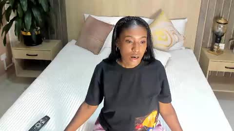Snapshot of rebeca_cortez1 chatting on June 23, 2026, 8:40 pm I invite you to my birthday on November 3th online show from June 23, 2026, 8:40 pm