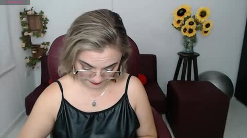 REBECA online show from May 1, 2026, 1:59 pm