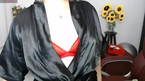 REBECA online show from May 2, 2026, 2:00 pm