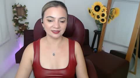 Snapshot of rebeca_milf chatting on June 24, 2026, 4:28 pm REBECA online show from June 24, 2026, 4:28 pm
