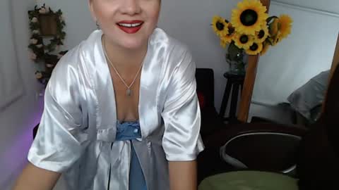 Snapshot of rebeca_milf chatting on July 4, 2026, 2:45 pm REBECA online show from July 4, 2026, 2:45 pm