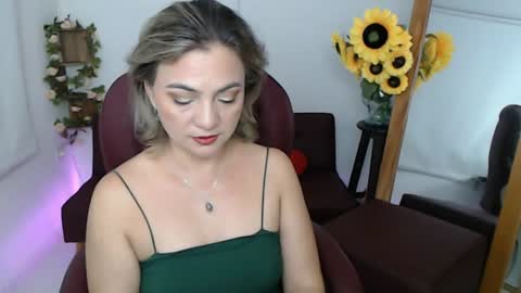 Snapshot of rebeca_milf chatting on July 6, 2026, 2:14 pm REBECA online show from July 6, 2026, 2:14 pm