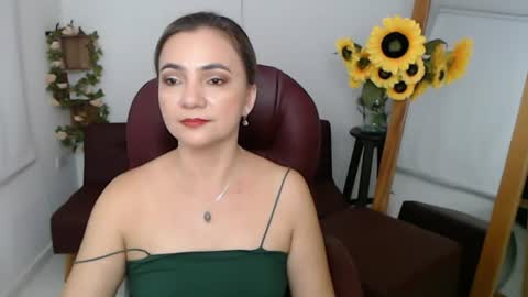 Snapshot of rebeca_milf chatting on July 20, 2026, 2:41 pm REBECA online show from July 20, 2026, 2:41 pm