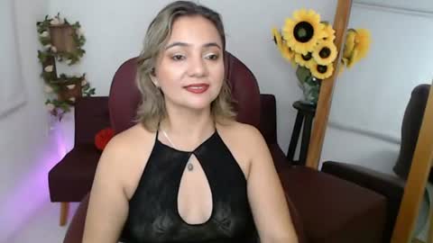 Snapshot of rebeca_milf chatting on July 22, 2026, 1:58 pm REBECA online show from July 22, 2026, 1:58 pm