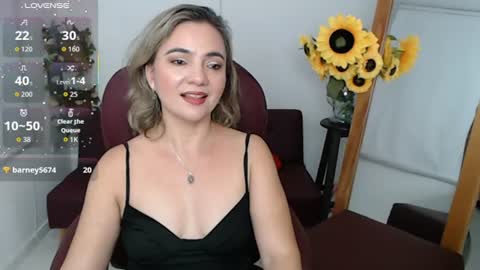 Snapshot of rebeca_milf chatting on July 29, 2026, 2:15 pm REBECA online show from July 29, 2026, 2:15 pm