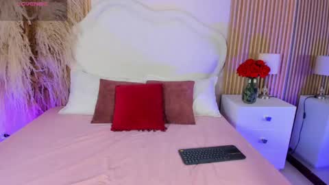 rebeca_taylor_ online show from May 10, 2026, 12:10 pm