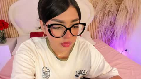 rebeca_taylor_ online show from June 13, 2026, 3:54 pm