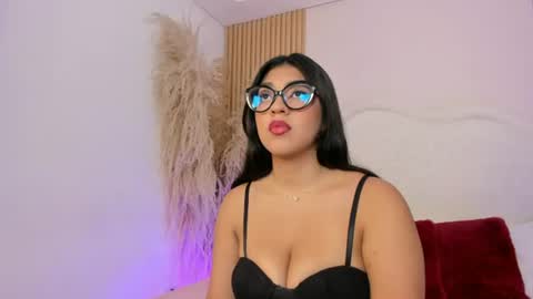 rebeca_taylor_ online show from June 18, 2026, 4:24 am