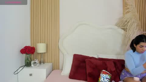 rebeca_taylor_ online show from June 27, 2026, 3:33 am