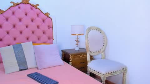 Rebeca Whatsson online show from December 15, 2024, 11:23 am