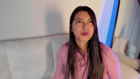 Snapshot of rebeca_williams_ chatting on January 14, 2025, 3:01 am Rebeca Williams online show from January 14, 2025, 3:01 am