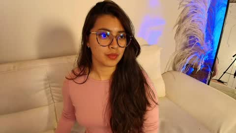 Snapshot of rebeca_williams_ chatting on February 2, 2025, 10:39 pm Rebeca Williams online show from February 2, 2025, 10:39 pm