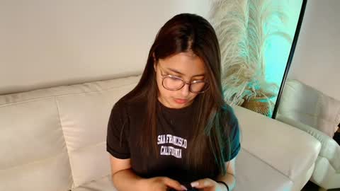 Snapshot of rebeca_williams_ chatting on February 5, 2025, 2:29 am Rebeca Williams online show from February 5, 2025, 2:29 am