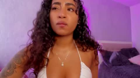 Rebeca online show from December 2, 2024, 6:43 pm