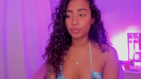 Rebeca online show from December 12, 2024, 11:36 pm
