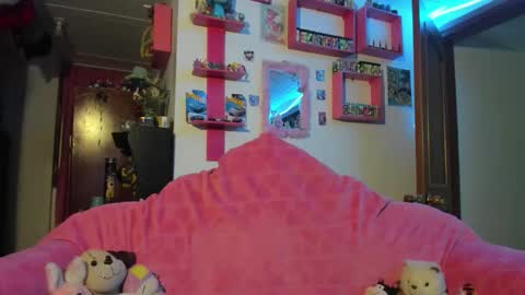 Snapshot of rebecahart chatting on March 15, 2026, 4:18 am Rebecca online show from March 15, 2026, 4:18 am