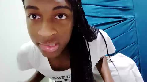 Tu mami Rebecca online show from May 11, 2026, 3:12 am