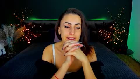 rebecca_diamonds online show from November 13, 2025, 7:51 am