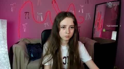 Snapshot of rebecca_smile_ chatting on March 16, 2026, 1:15 pm rebecca_smile_ online show from March 16, 2026, 1:15 pm