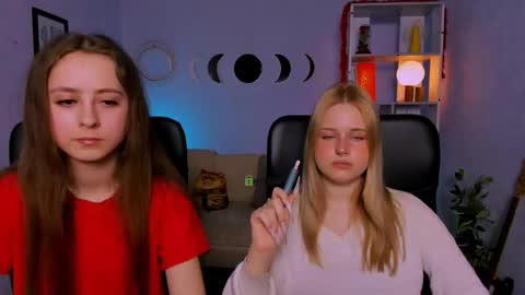 Snapshot of rebecca_smile_ chatting on March 20, 2026, 1:27 pm rebecca_smile_ online show from March 20, 2026, 1:27 pm