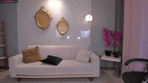 Snapshot of rebeccahudson_ chatting on February 24, 2026, 7:56 pm Rebe online show from February 24, 2026, 7:56 pm