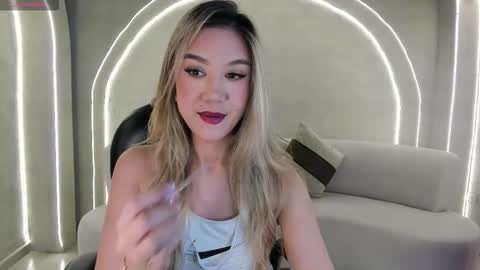 Snapshot of rebeccahudson_ chatting on February 27, 2026, 8:20 pm Rebe online show from February 27, 2026, 8:20 pm