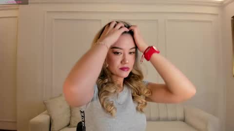Snapshot of rebeccahudson_ chatting on March 23, 2026, 7:18 pm Rebe online show from March 23, 2026, 7:18 pm
