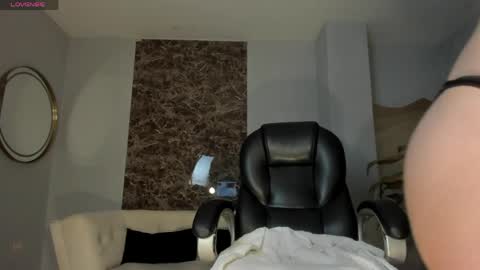 Snapshot of rebeccahudson_ chatting on March 31, 2026, 7:47 pm Rebe online show from March 31, 2026, 7:47 pm
