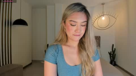Snapshot of rebeccahudson_ chatting on April 16, 2026, 7:58 pm Rebe online show from April 16, 2026, 7:58 pm