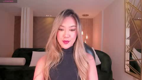 Snapshot of rebeccahudson_ chatting on May 4, 2026, 8:05 pm Rebe online show from May 4, 2026, 8:05 pm