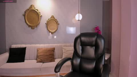 Snapshot of rebeccahudson_ chatting on May 5, 2026, 8:06 pm Rebe online show from May 5, 2026, 8:06 pm