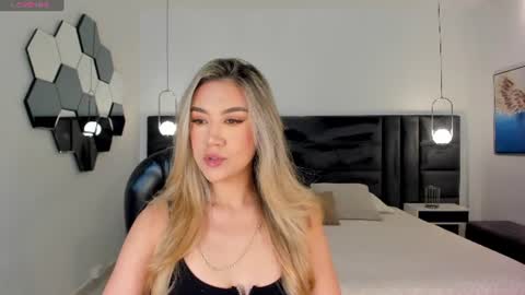 Rebe online show from June 15, 2026, 6:32 pm